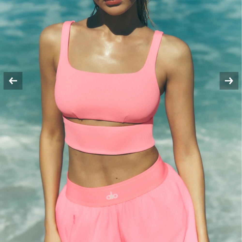 ALO Yoga Neon Bubblegum Slit Bra Size L Sold Out